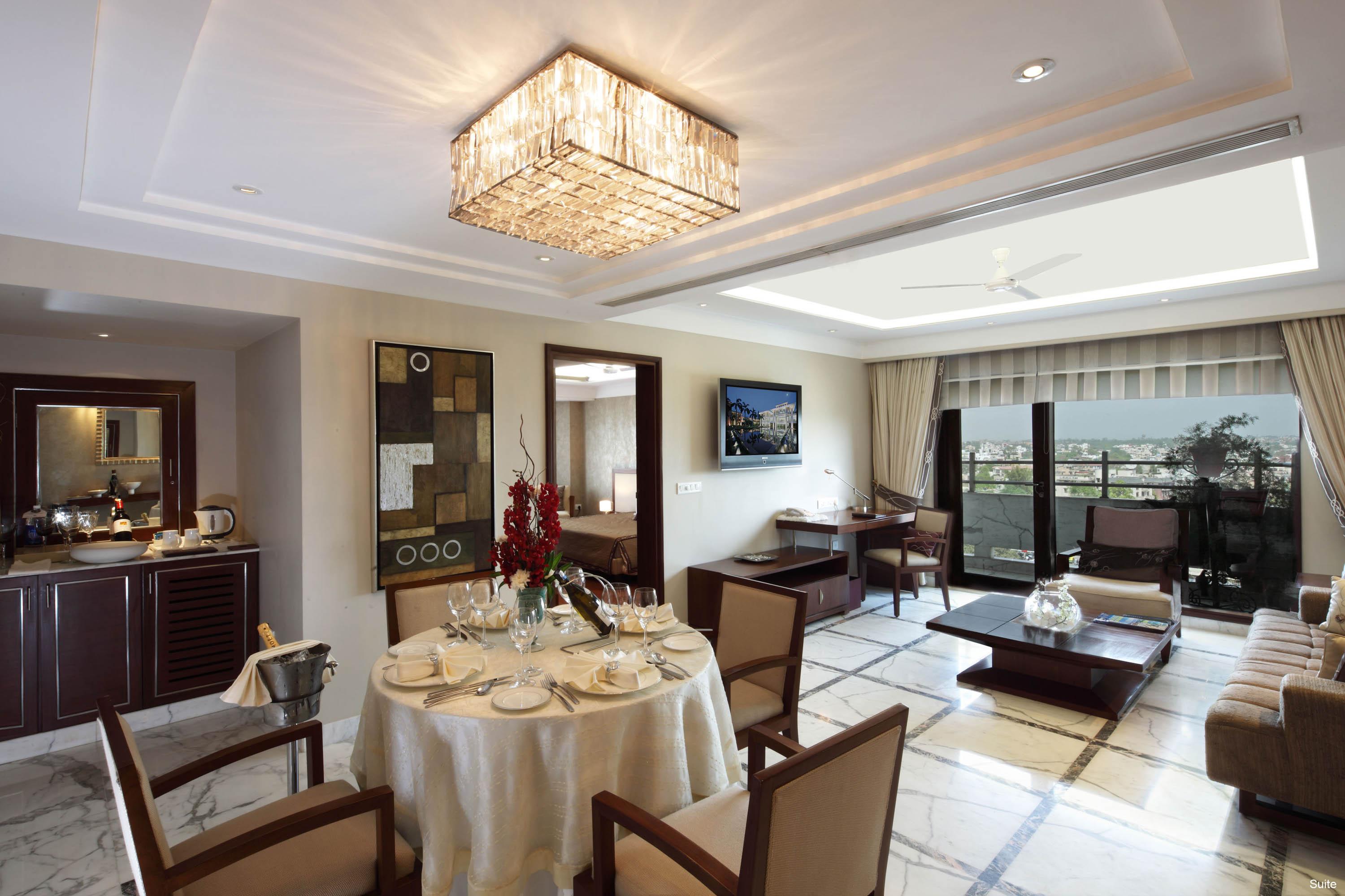 Jaypee Vasant Continental Hotel Új-Delhi Kültér fotó A suite at the Taj Mahal Palace, Mumbai